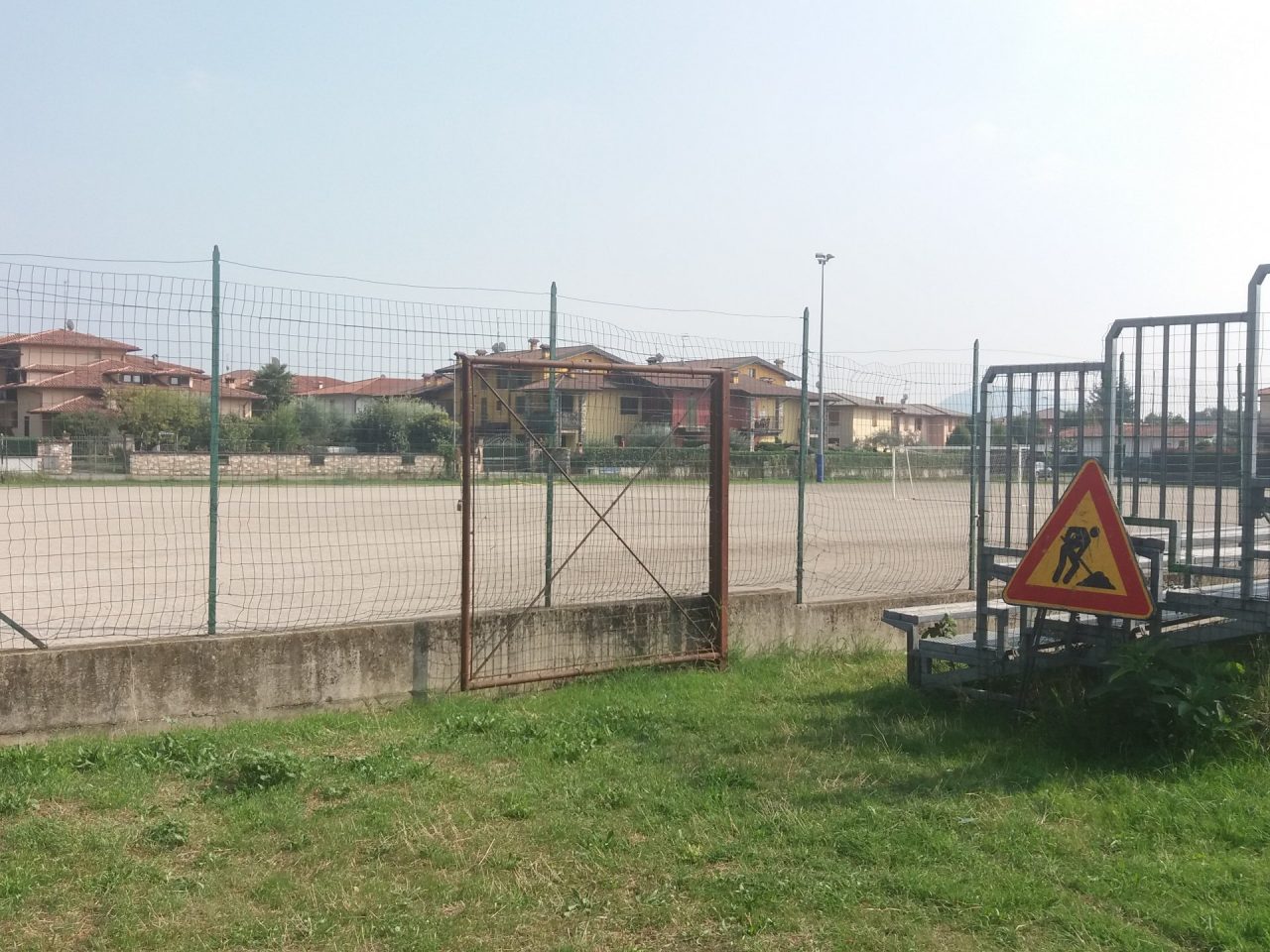 Nuovo campo da calcio sintetico a Capriolo, progetto inviato al Coni