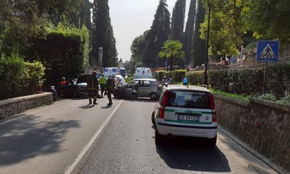 Grave frontale a Gardone Riviera: coinvolte cinque persone
