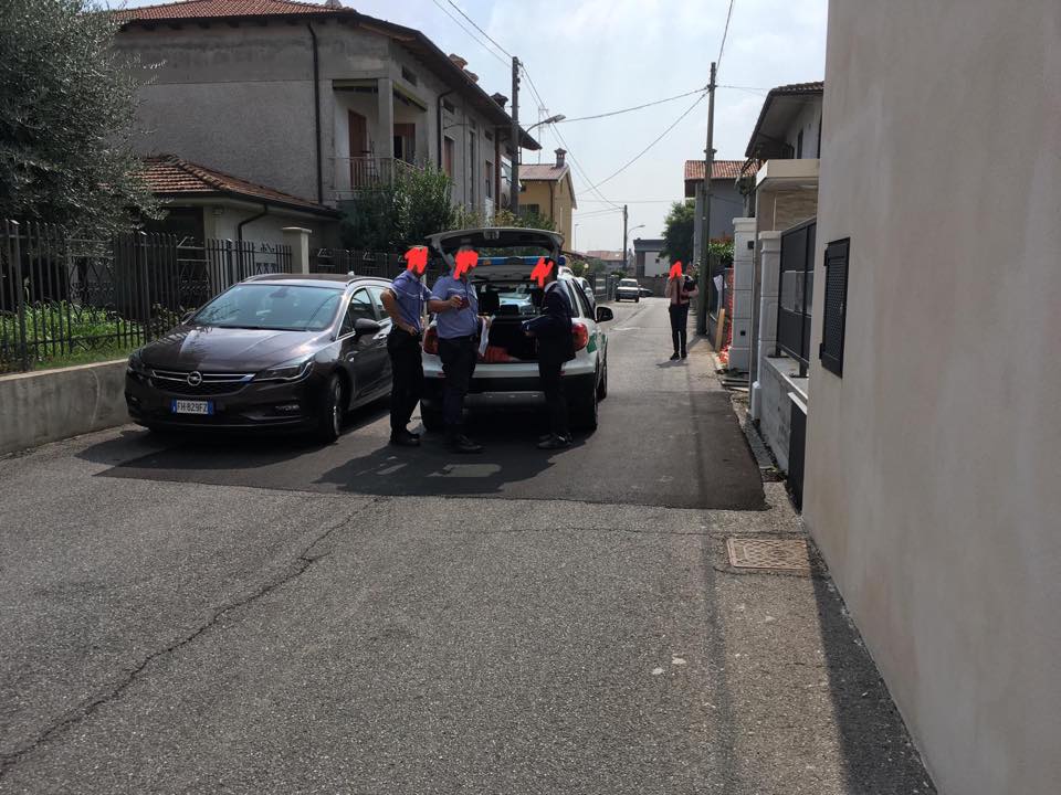 Multati due finti venditori porta a porta, a Travagliato è vietato