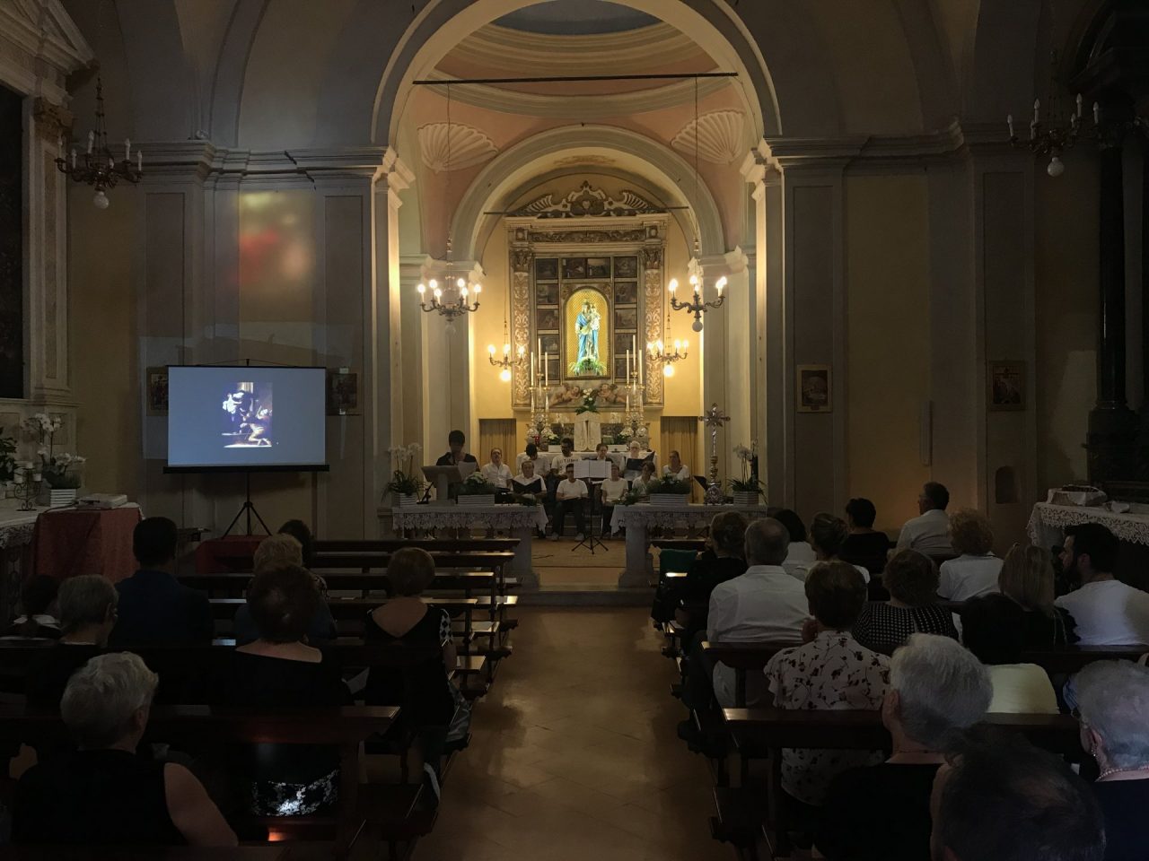 Coro in canto a Gauzza