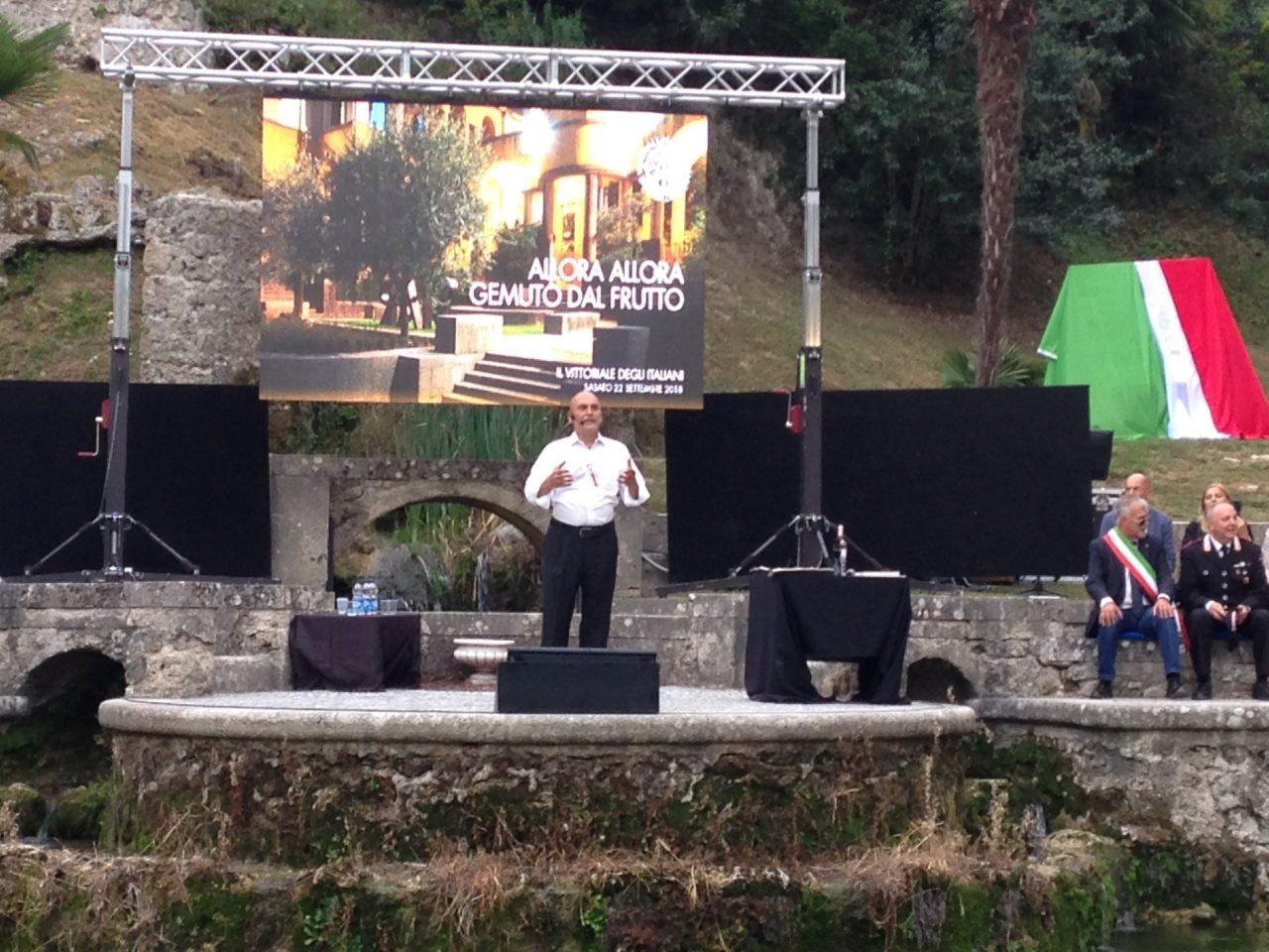 “Allora allora gemuto dal frutto” al Vittoriale degli Italiani