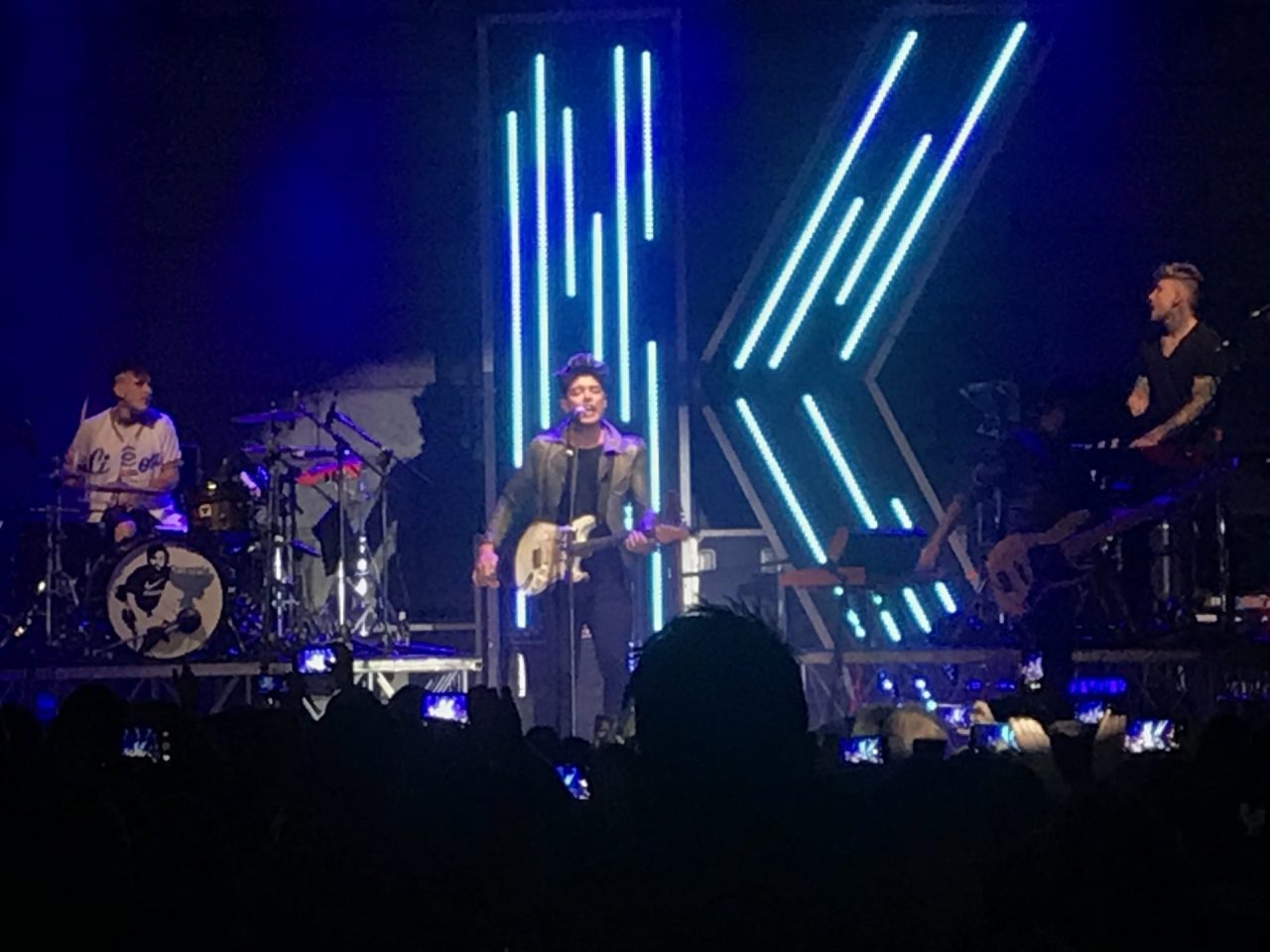 Pienone in piazza Zanardelli per il concerto dei The Kolors FOTO E VIDEO