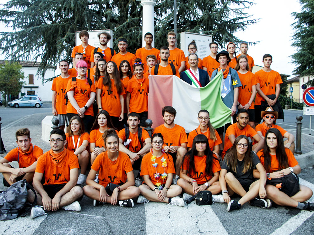 A Quinzano un gesto riparatore per la bandiera