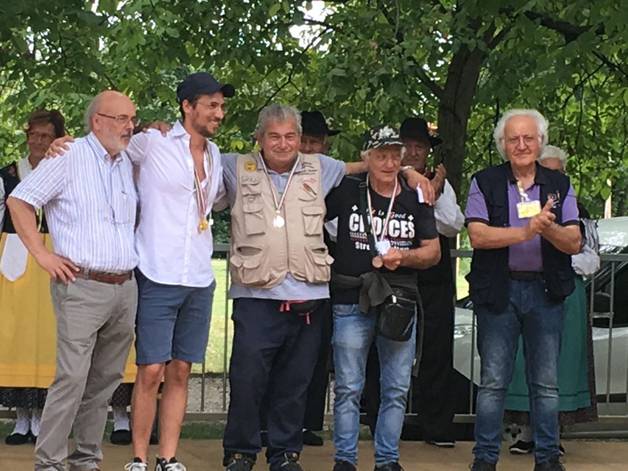 Podio cazzaghese ai campionati di canto venatorio