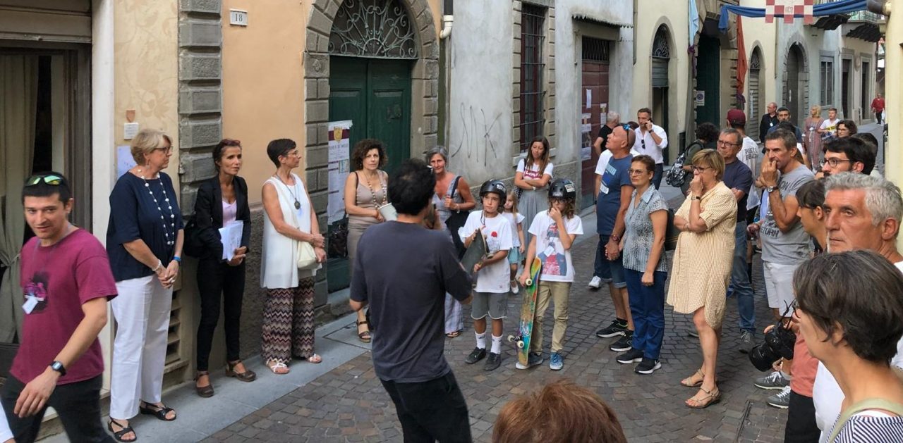 Una passeggiata a Mura per rilanciare il cuore di Palazzolo