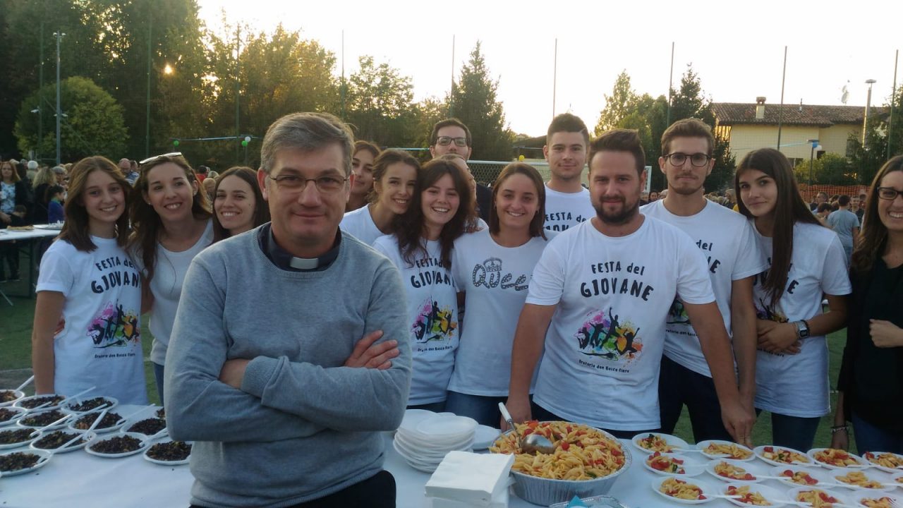 Don Mario Cotelli ha salutato Flero