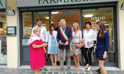 Farmacia comunale taglio del nastro a Rovato