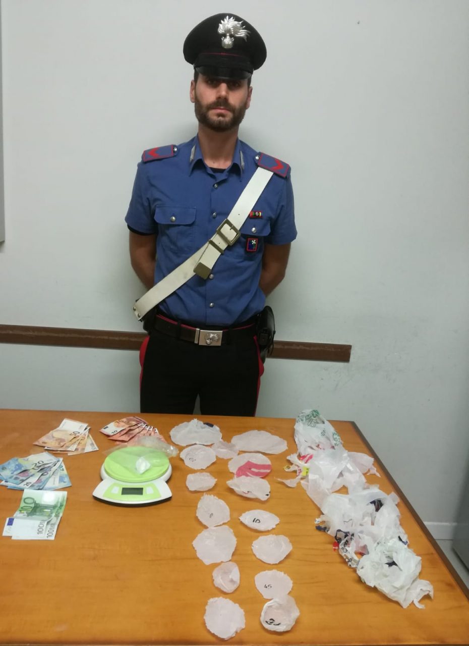 Arrestato spacciatore dai carabinieri