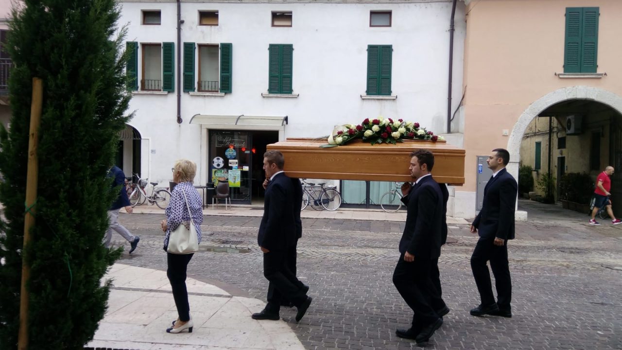 Chiesa gremita per l’ultimo saluto a Giovanni Bonetti