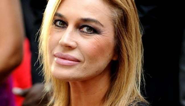 Si è suicidato il figlio di Lory Del Santo, nuovo dramma per la showgirl