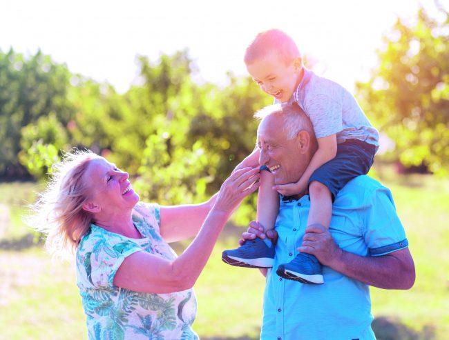 Tanti auguri nonni! Una sorpresa speciale per loro: fatela insieme a noi!