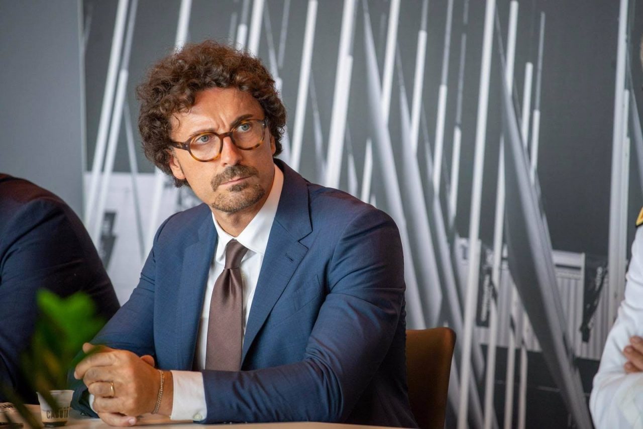 Disservizi e sprechi, vertice al Ministero su Trenord