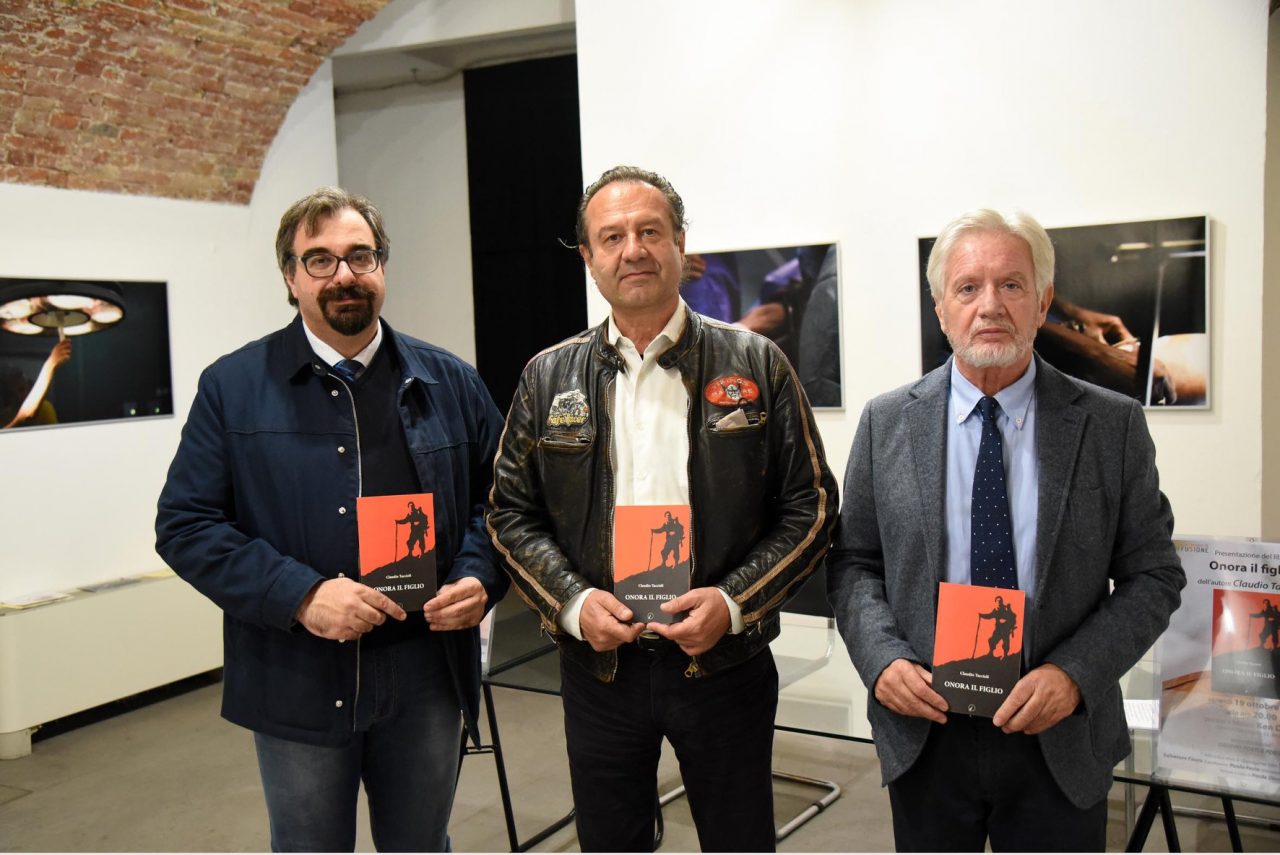 Claudio Taccioli incontra il gruppo caprianese Poeti e Poesie