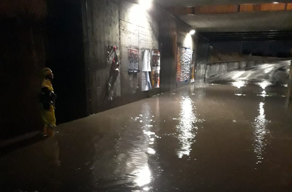 Viabilità in tilt per il maltempo: chiusi ponti e sottopassi