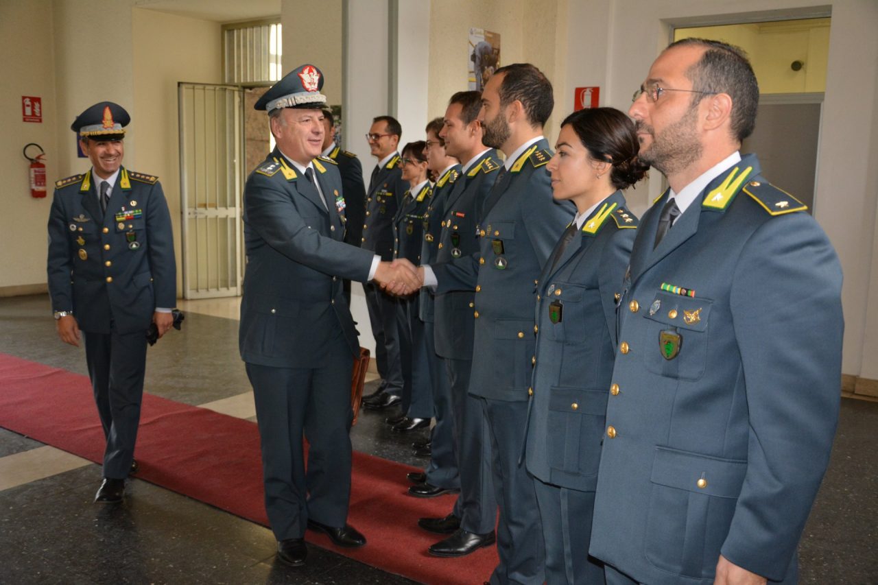 Il comandante regionale della finanza in visita a Brescia