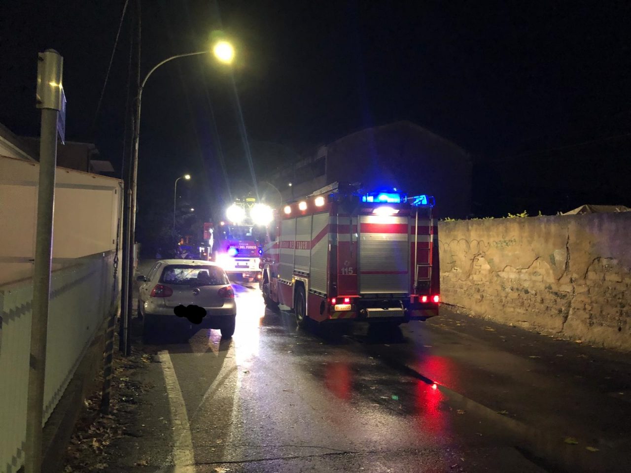 Tetto scoperchiato e piazza Roma allagata a Palazzolo