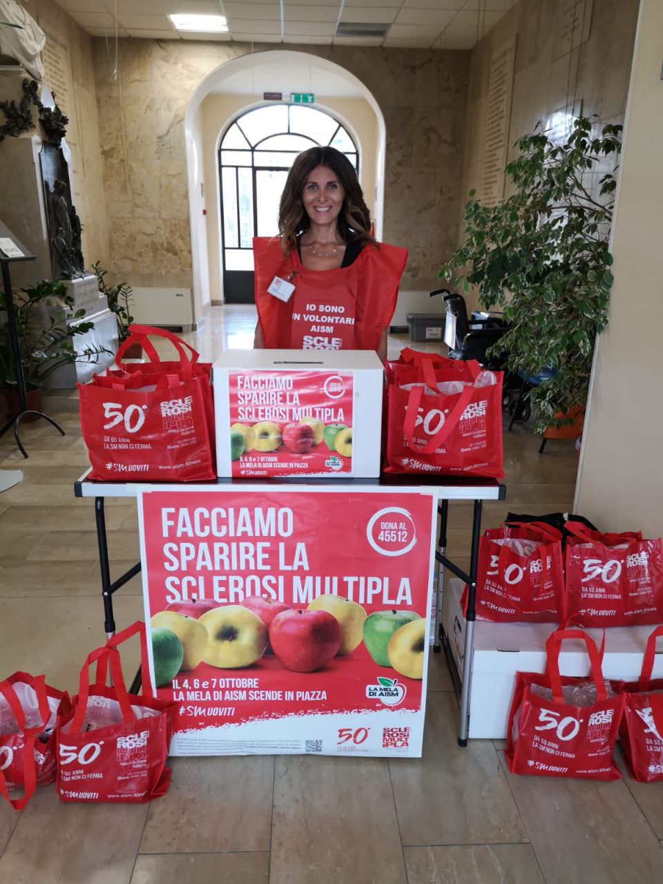 Mele solidali a Brescia, 56.000 grazie per la ricerca