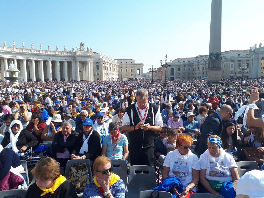 Canonizzazione Paolo VI: il Papa è ufficialmente Santo FOTO