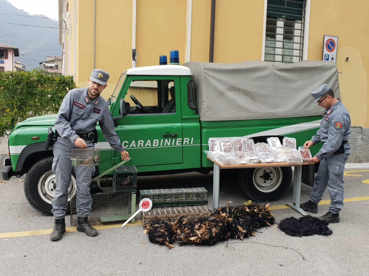 Bracconaggio a Bione: denunciati padre e figlio