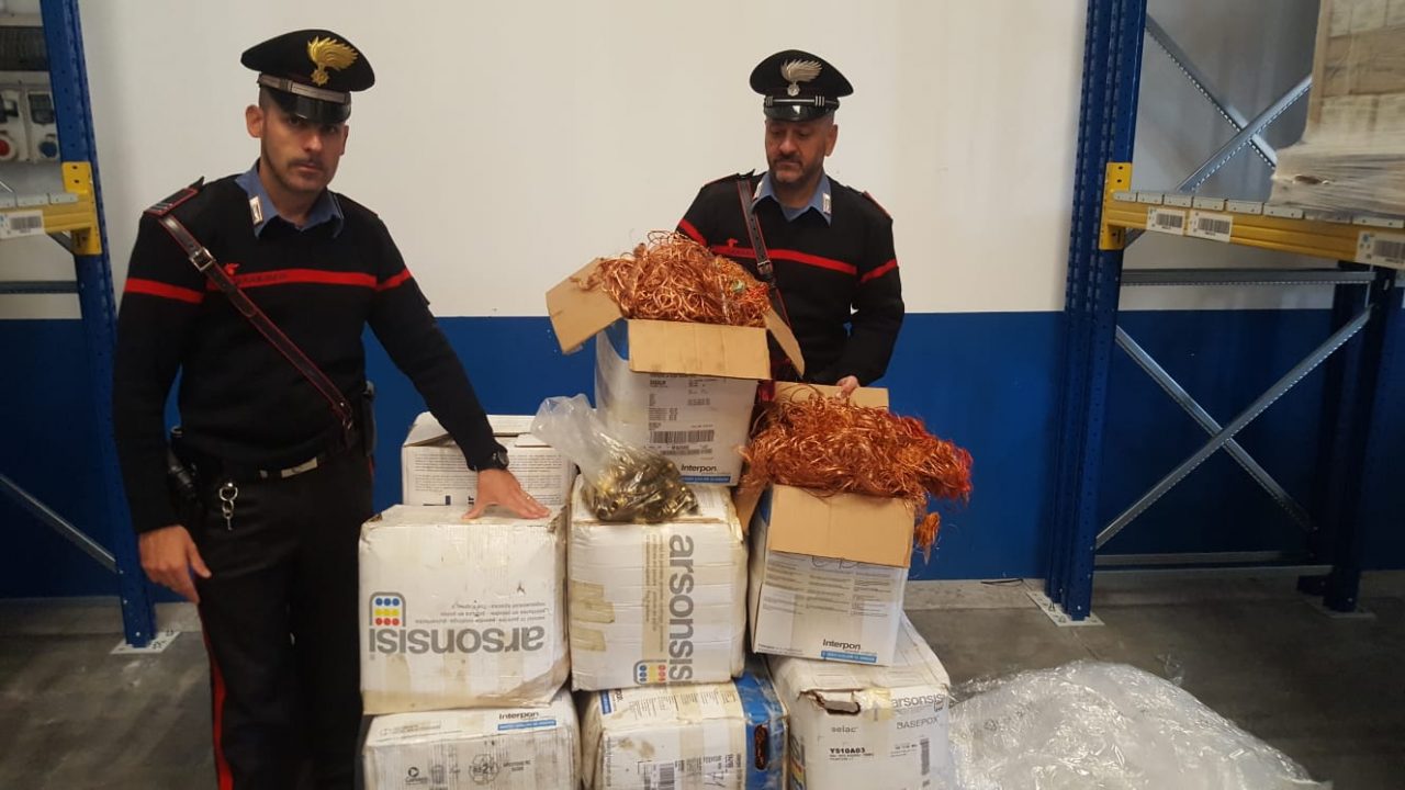 Rubava rame e ottone nella ditta in cui lavorava, trovati 700 chili