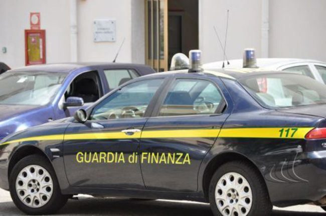 Maxi frode fiscale a Novara: sequestrato oltre un milione e mezzo di euro