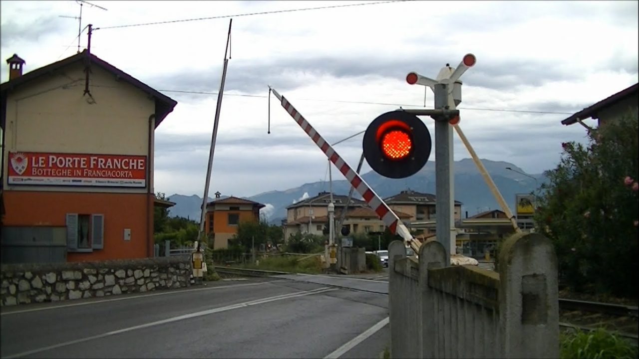 Passaggi a livello: presentato dal Comune il progetto per sopprimerli