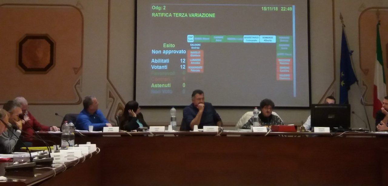 La variazione di bilancio non passa, giunta di Capriolo in bilico