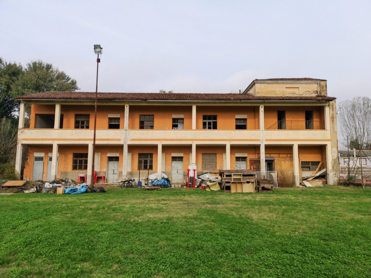 Passata di cera per il vecchio stabile dell’oratorio di Manerbio
