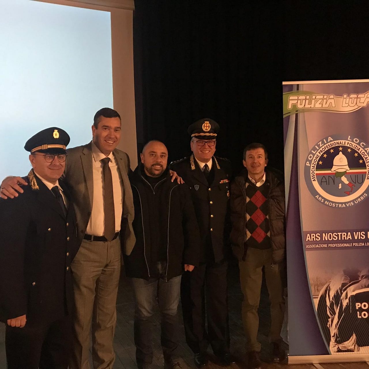 Poliziotti “a lezione” al teatro Rizzini di Cazzago