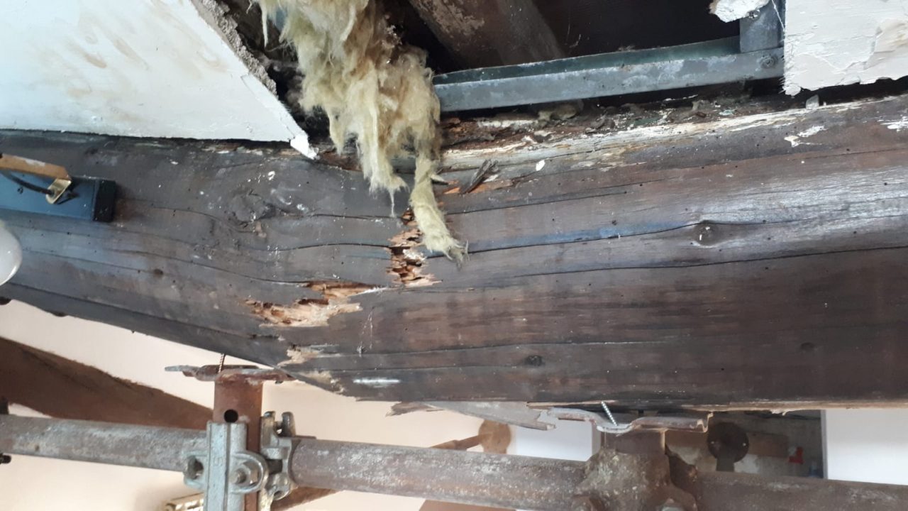 Edificio messo in sicurezza a Bagnolo Mella, ma le famiglie per ora restano fuori