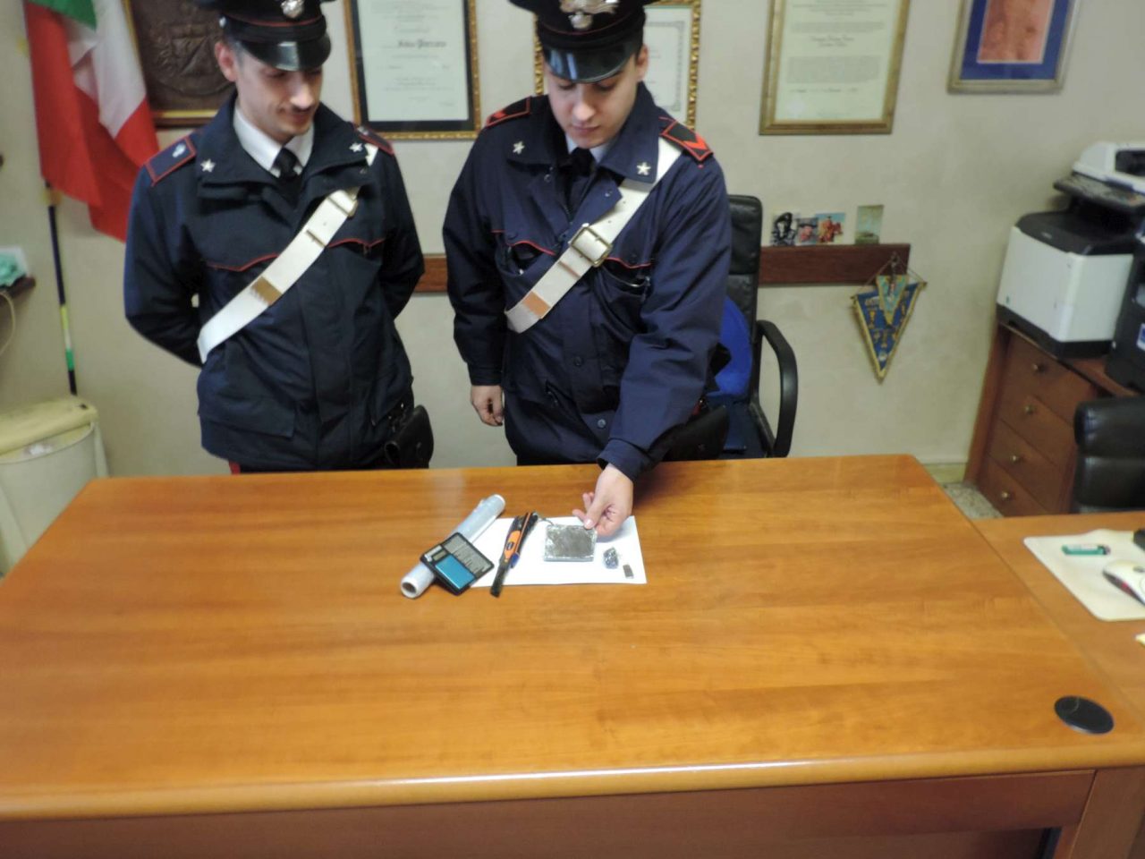 Spacciatore arrestato al centro commerciale di Flero