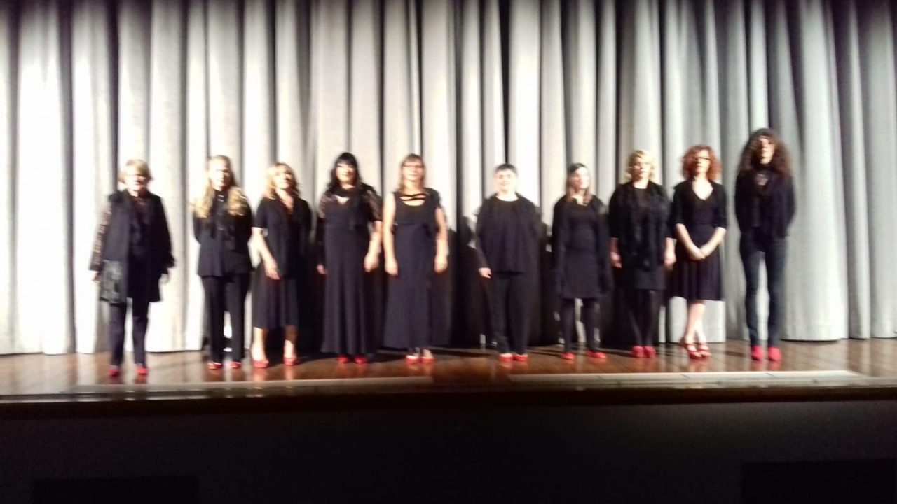 Identità femminile: laboratorio teatrale a Flero