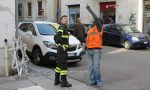 Luminaria caduta, sul posto i Vigili del Fuoco