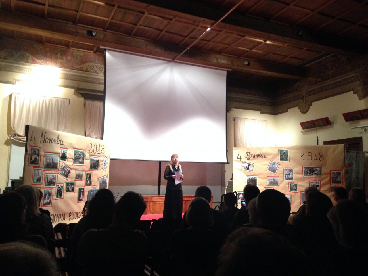 I giovani ricordano: il recital degli studenti per il 4 novembre