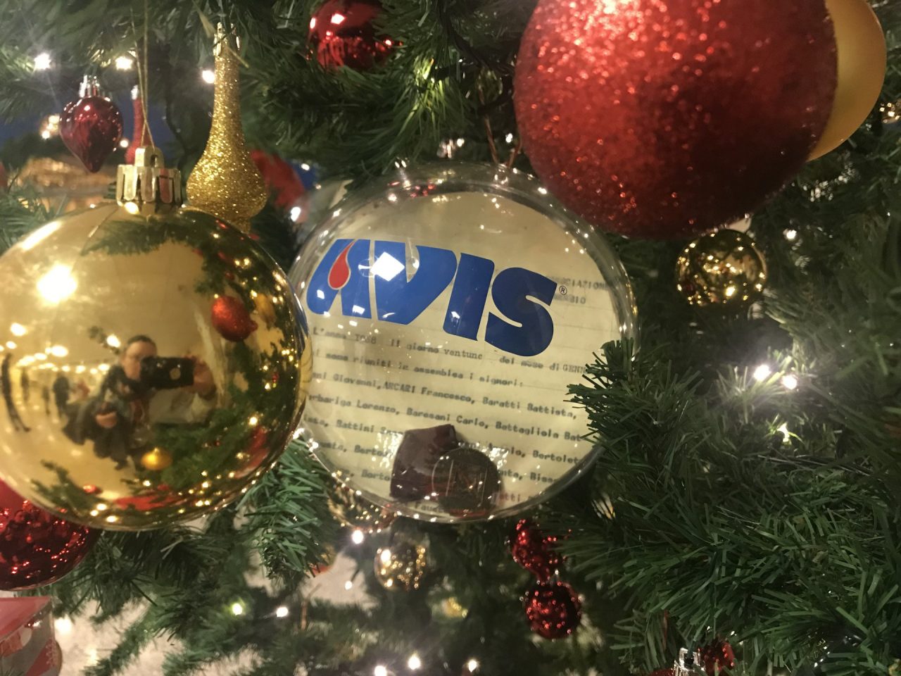 Centrotavola natalizio lo si crea in Avis a Manerbio