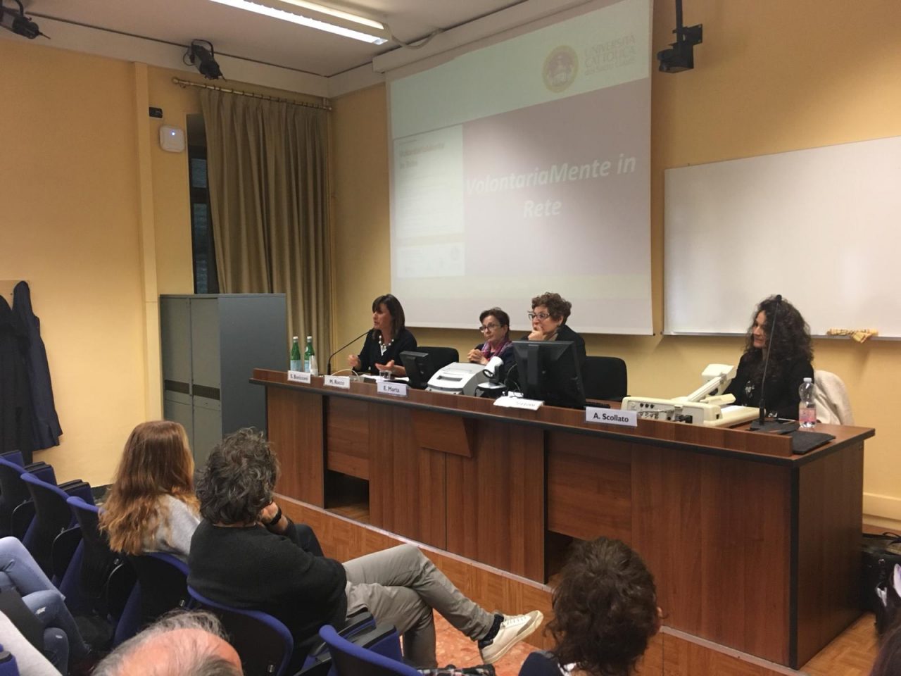 Volontariamente in Rete, gli studenti incontrano le associazioni