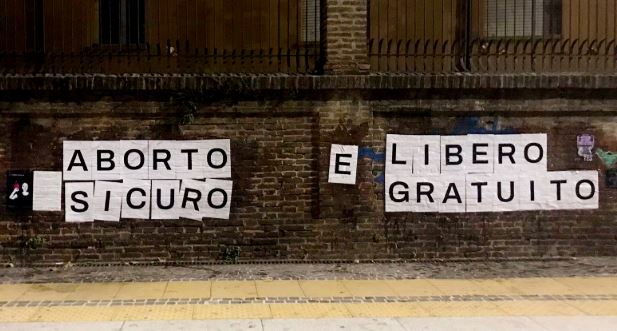 Aborto sicuro in Lombardia, parte la raccolta firme per far rispettare la legge del 1978