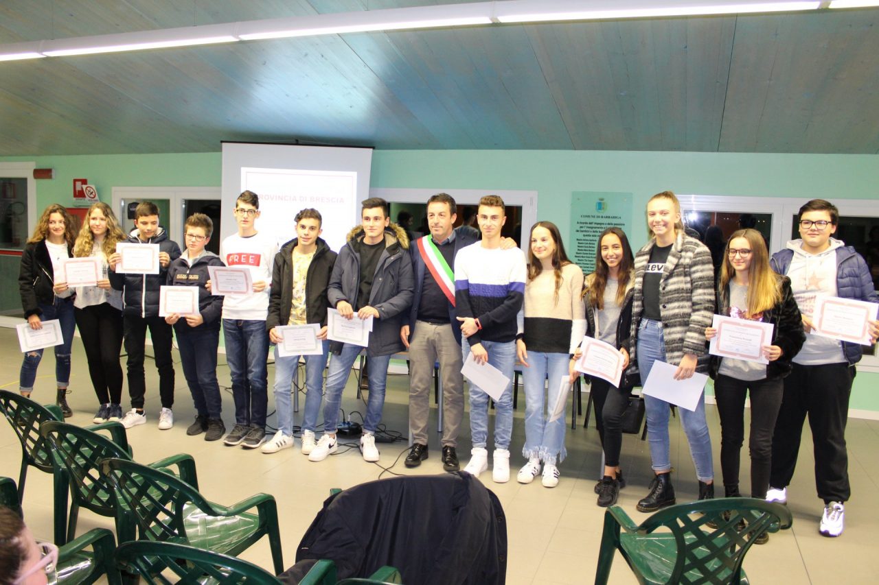 A Barbariga borse di studio ai meritevoli e Costituzione ai diciottenni