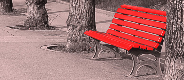 Nuove panchine rosse, al parco “Ori Martin” e al Carmine