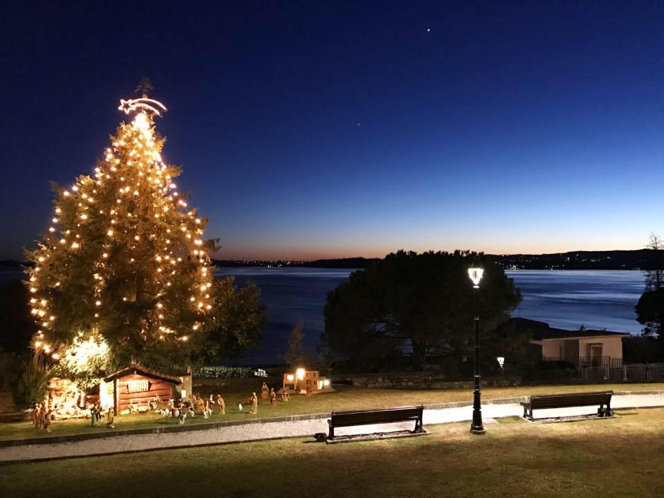 Atti vandalici ai presepi di Gardone Riviera e Salò