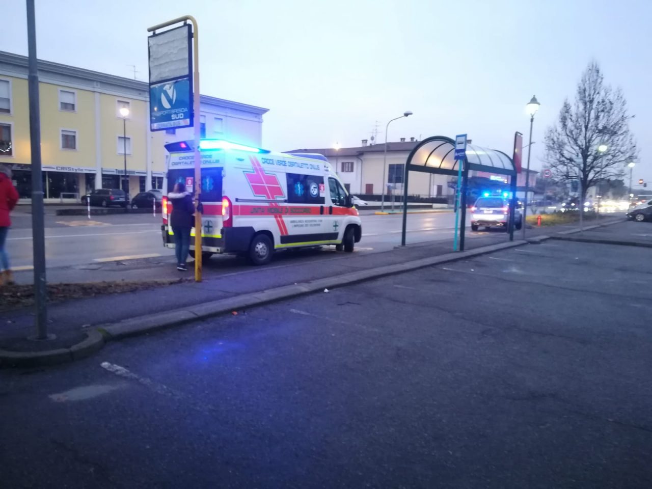 Giovane investita a Roncadelle