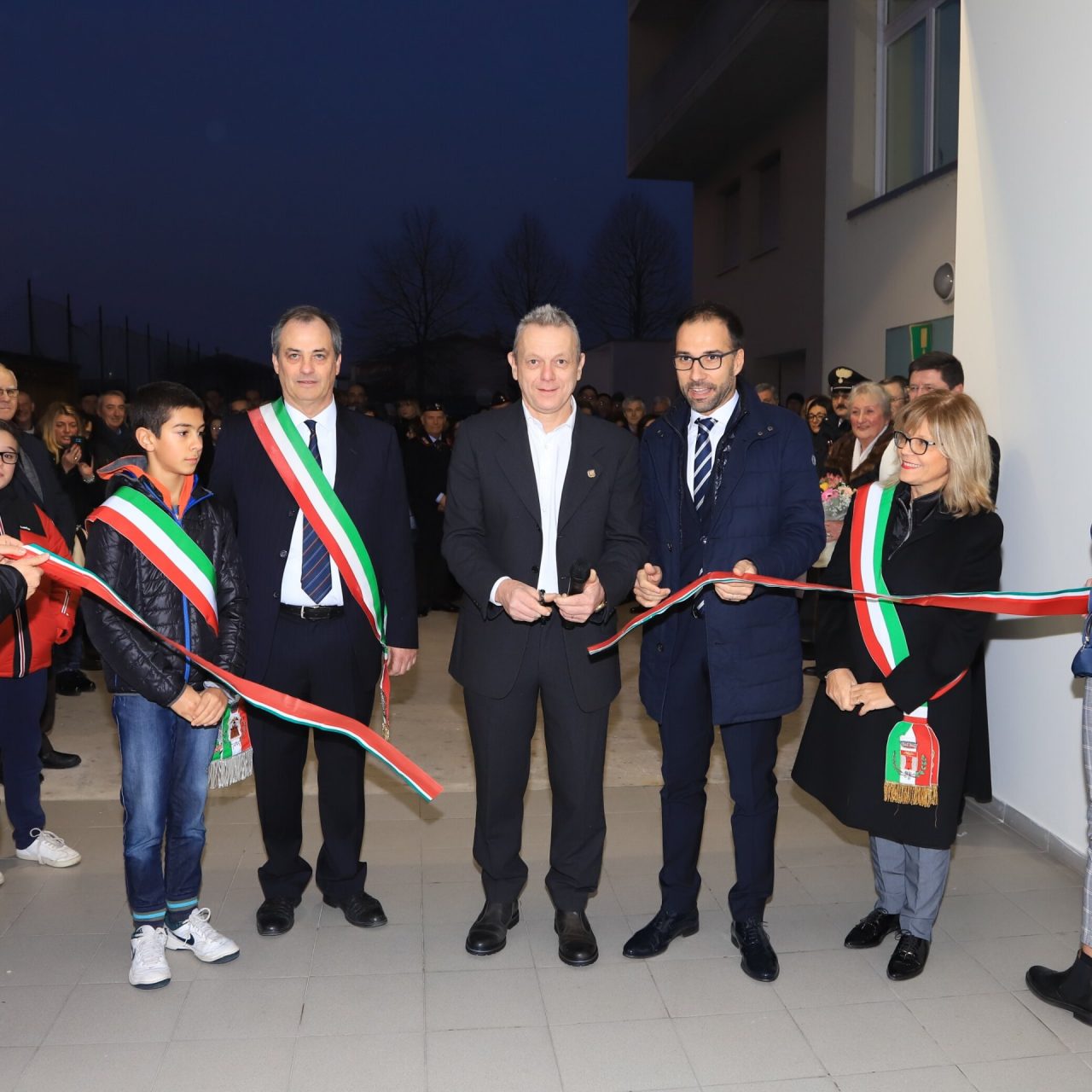 Taglio del nastro alla sede Avis a Quinzano