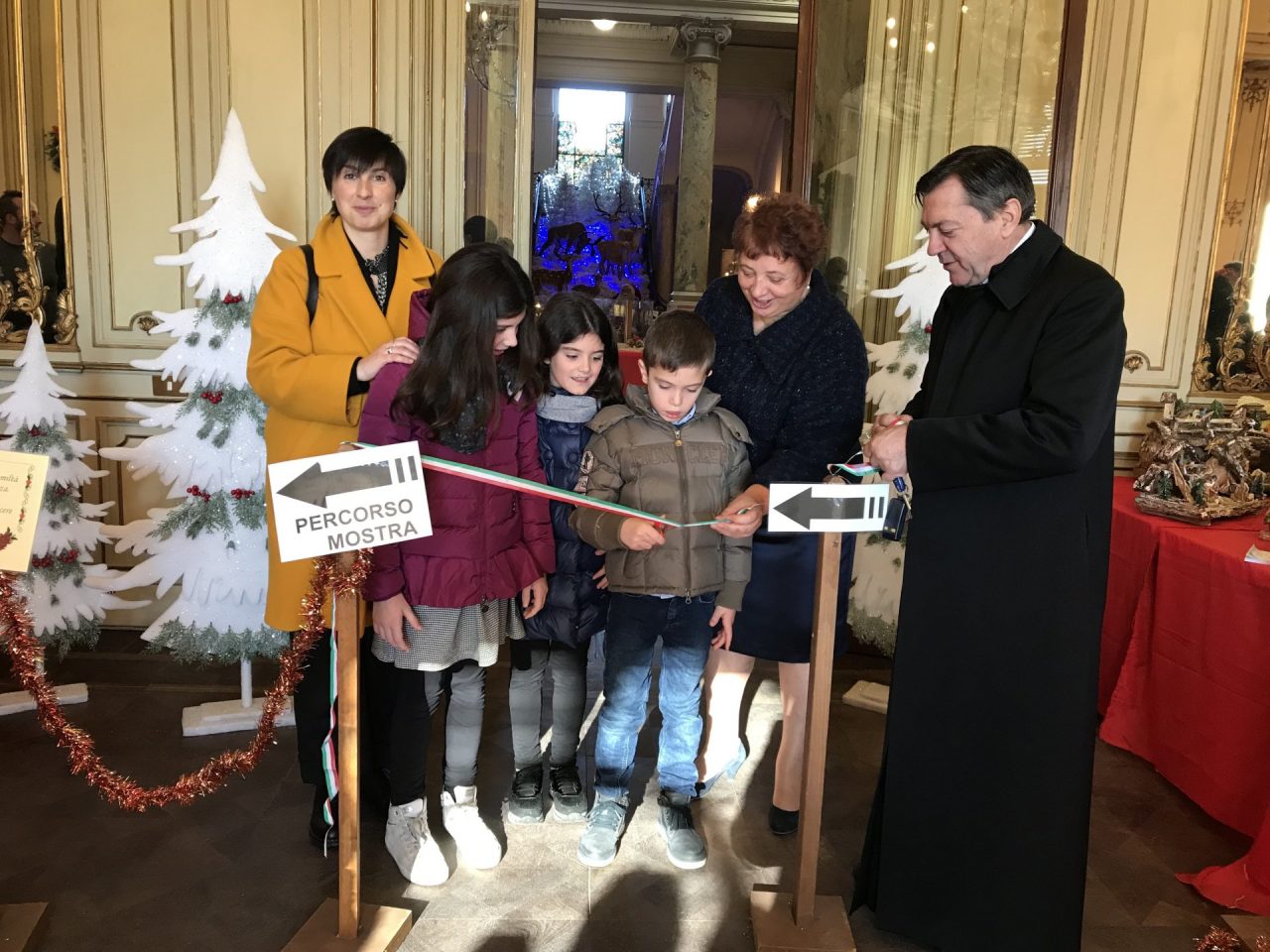 Inaugurata l’ottava mostra dei presepi in Villa Mazzotti