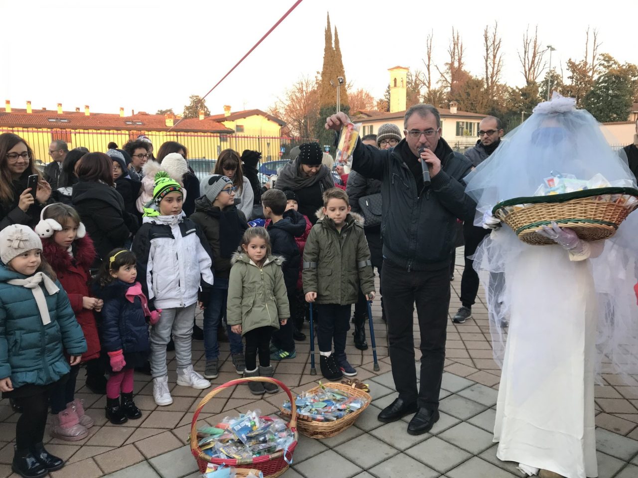 Santa Lucia è arrivata al Centro Giovanile 2000 di Chiari