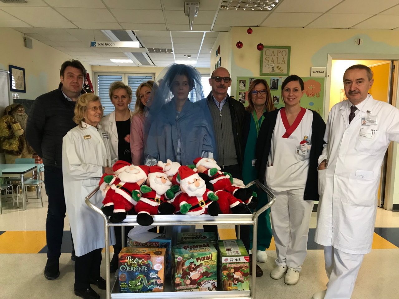 Santa Lucia ha fatto tappa in Pediatria a Chiari