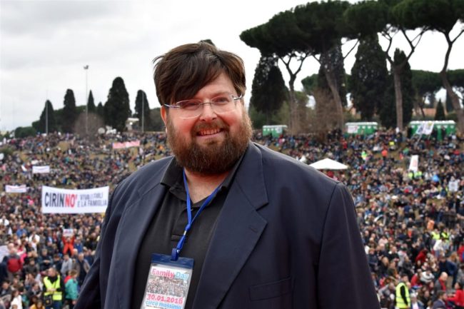 Il Popolo della Famiglia di Como chiede la chiusura dei negozi di cannabis