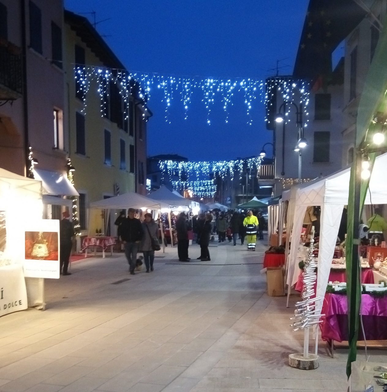 Mercatini di Natale, aria di festa a Borgosatollo