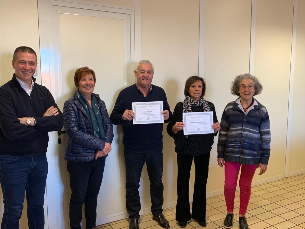 Il Comune di Chiari premia due storiche botteghe