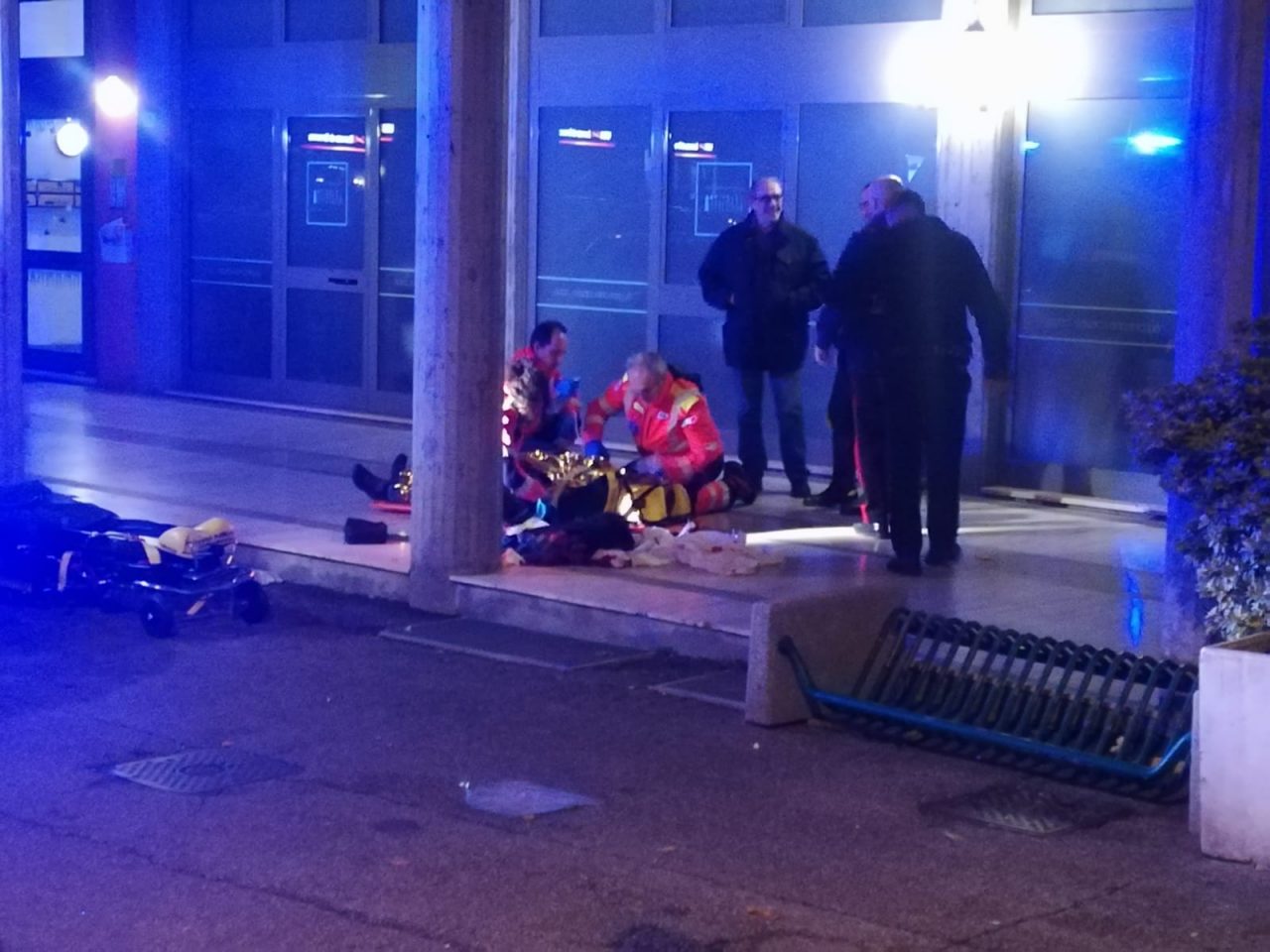 Aggressione in codice rosso in piazza Dante a Castegnato