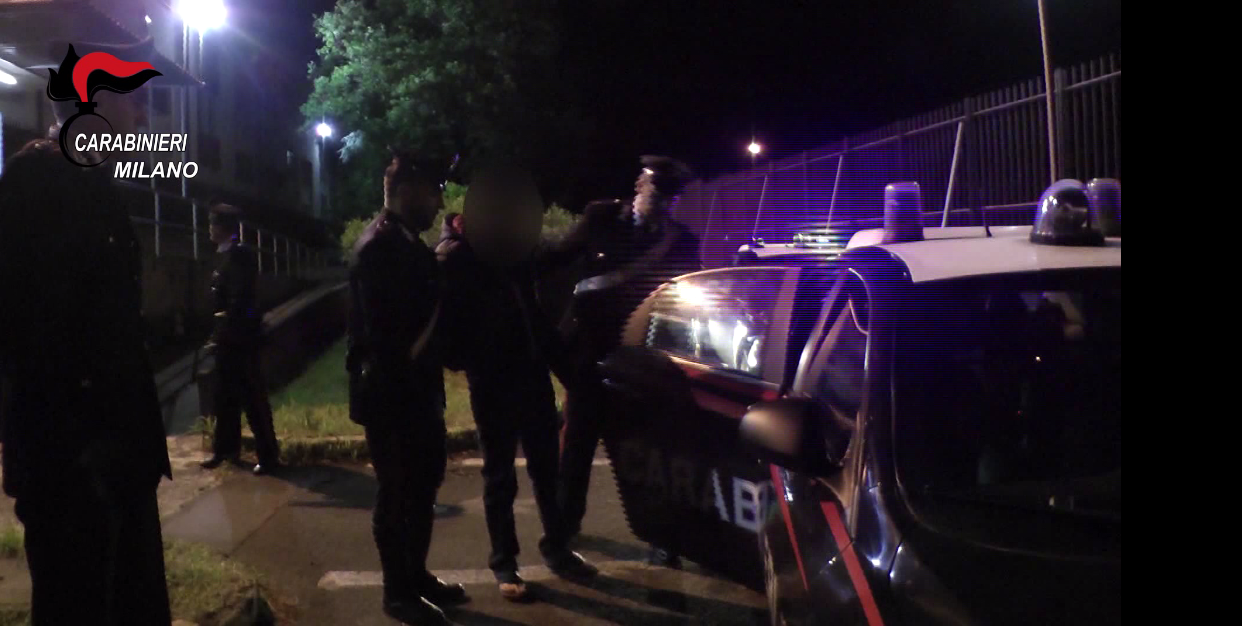 Traffico di droga su autobus di linea dalla Puglia a Milano VIDEO